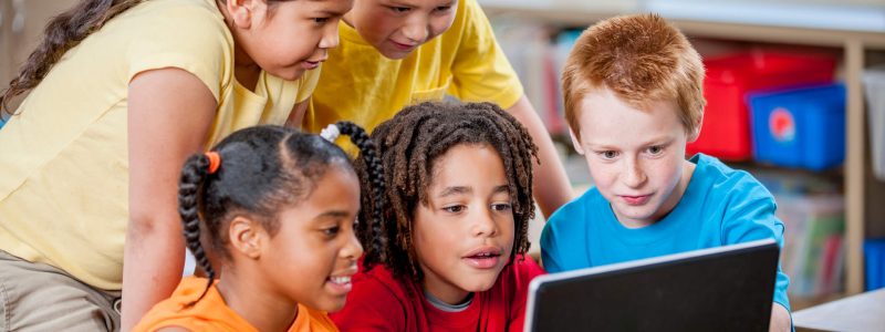 áudio e vídeo para escolas